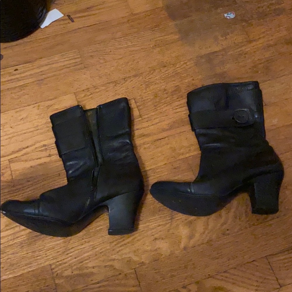 Born heeled leather button boots